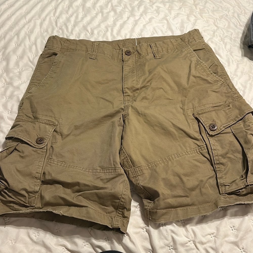 American eagle men’s flex cargo shorts